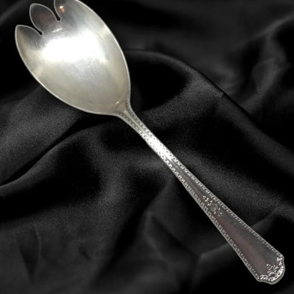 Oneida-WM A Rogers Berkeley Solid Salad Serving Fork-Silverplate-Vintage